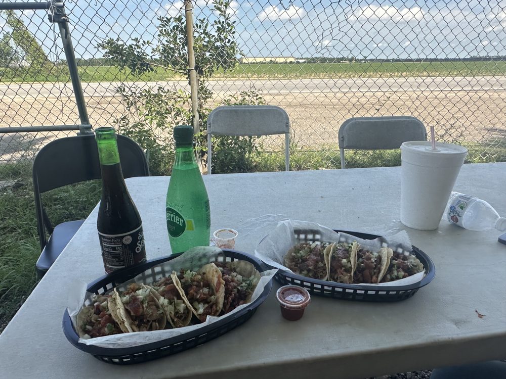 Taco N Madres  Taqueria