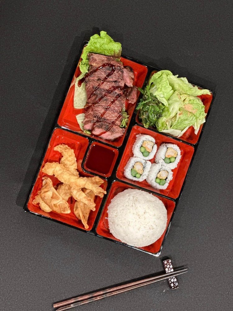 Maki Japanese & Vietnamese Cuisine