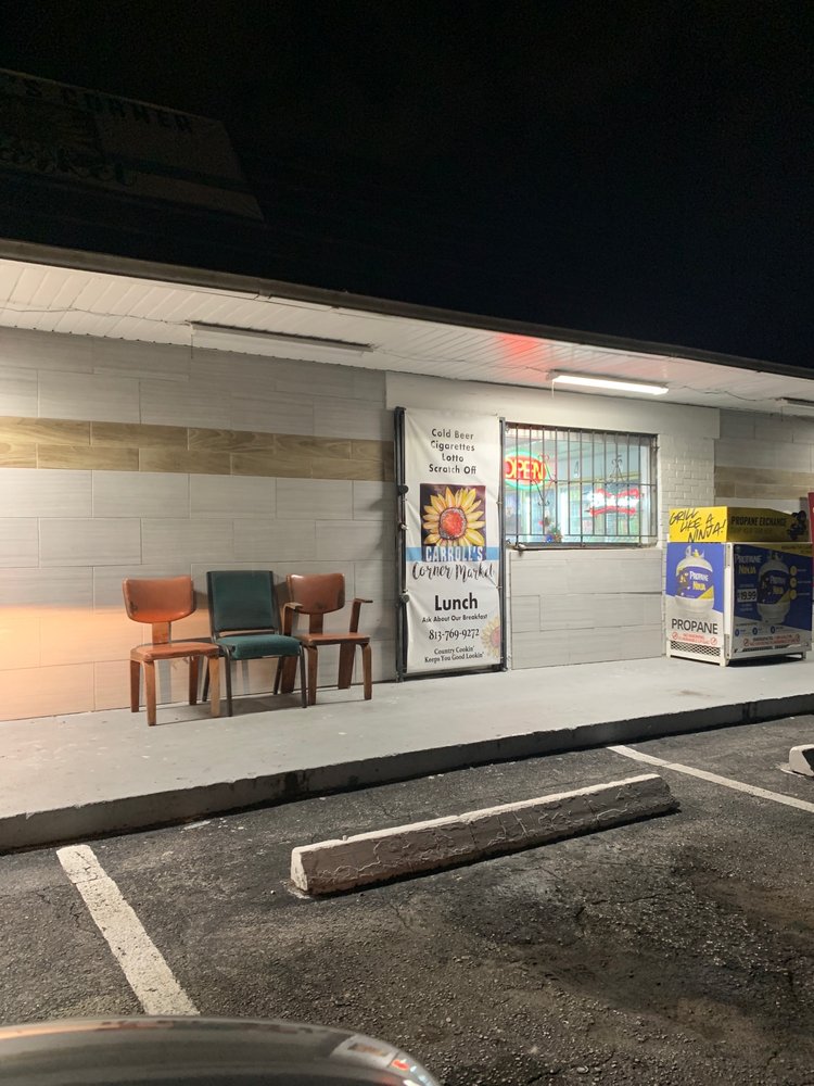 Carroll’s Corner Market