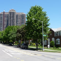 Glen Oaks Village 13 Reviews Apartments 70 33 260th St Glen