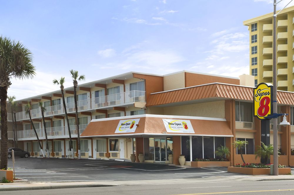 Super 8 by Wyndham Daytona Beach Oceanfront CLOSED 22 Photos & 17