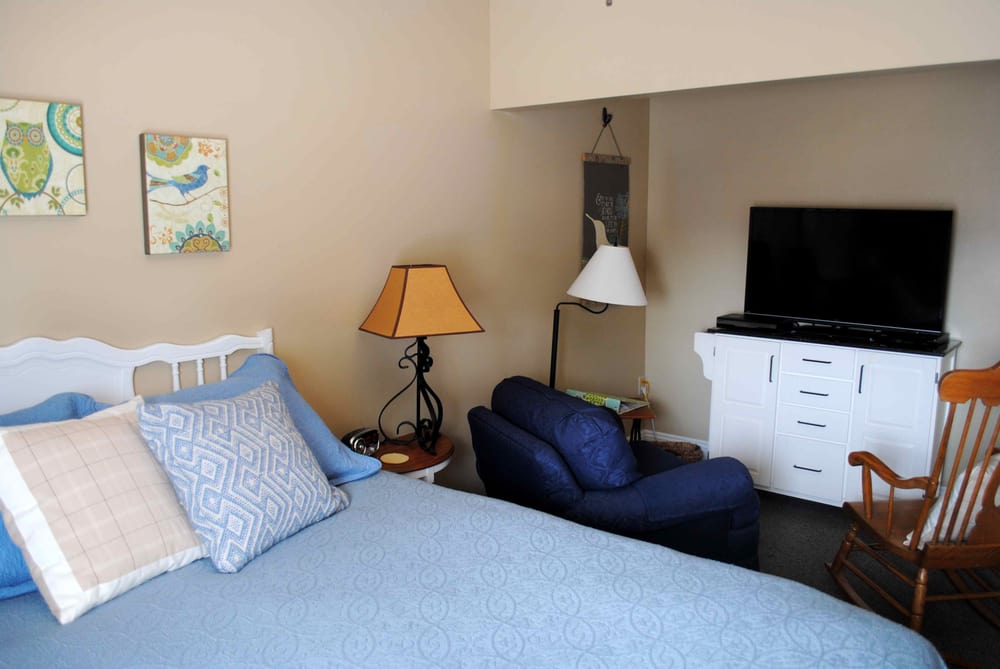 Perfect For Families And Longer Stays The Sandstone Suite Is Photo Of 5 Corners Bed Breakfast Amherst Oh United States Perfect