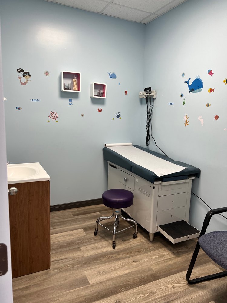 image of business Kids & Teens Medical Group - San Fernando