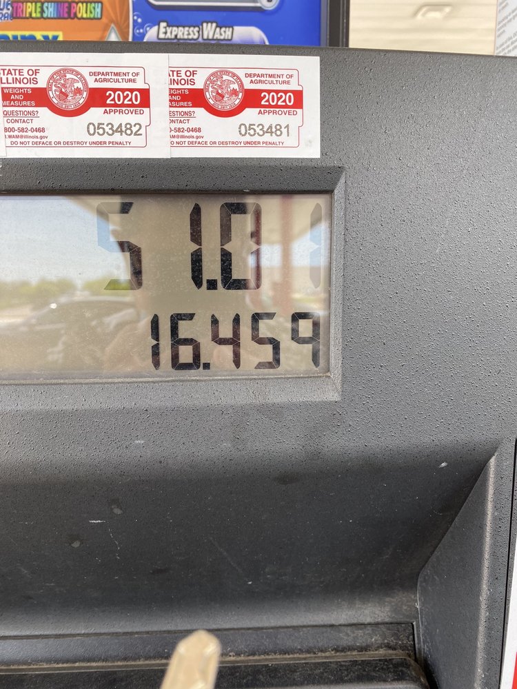 Woodman's Gas And Lube, North Aurora Roadtrippers