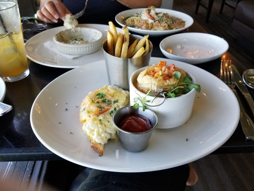 Skates On The Bay 2022 Photos & 2077 Reviews Seafood 100 Seawall Dr, Berkeley, CA