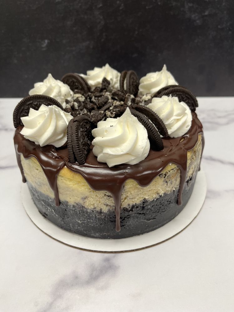 Cha Cha's Hiland Bakery, Des Moines Roadtrippers