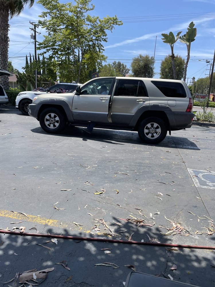 La Palma Car Wash