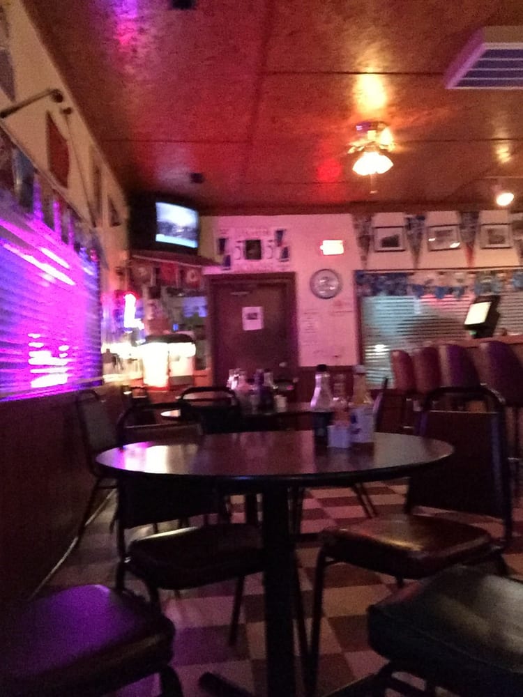 Chasers Bar & Grill