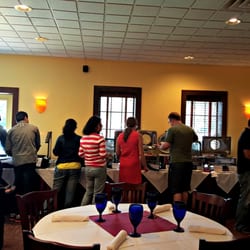 Holi Indian Restaurant Order Food Online 83 Photos 147 Reviews Photo Of Holi Indian Restaurant Bedford Ma United States Buffet Line