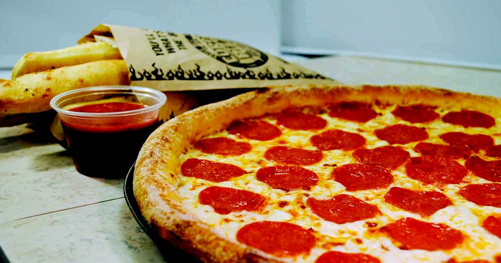 Eureka Pizza Pizza 1901 E Mission Blvd, Fayetteville, AR