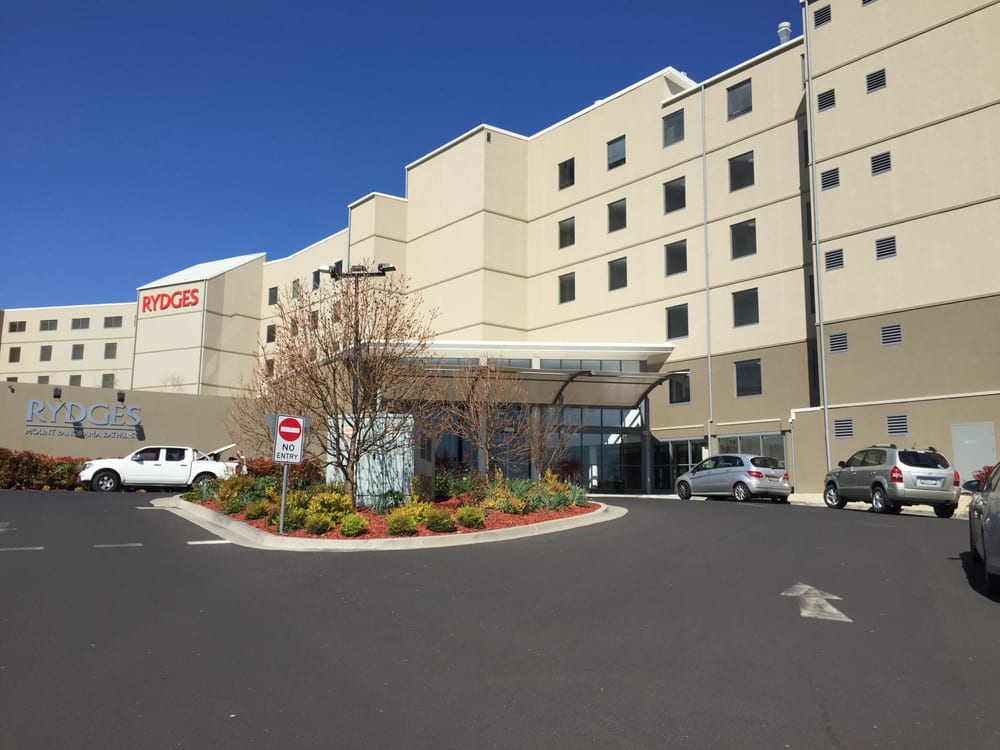 Rydges Mount Panorama Bathurst