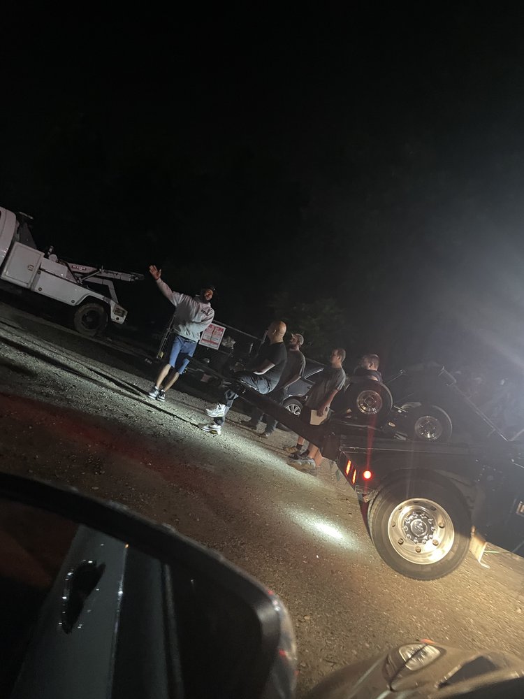 EZ Towing and Recovery