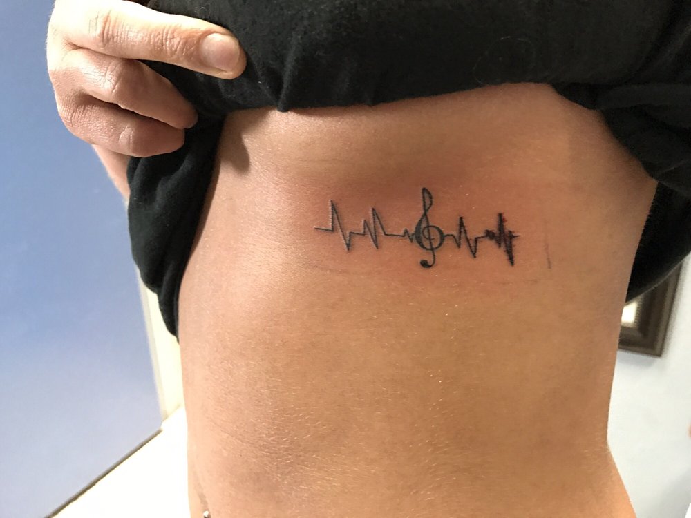 my finger tattoo it faded a lot the first time i got it at no my finger tattoo it faded a lot the first time i got it at no