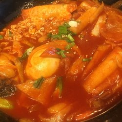 Best Kid Friendly Restaurants Near West Loop Chicago Il Last 2 Sang S Kitchen
