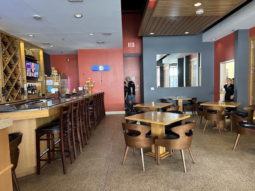 The Laughing Owl Restaurant