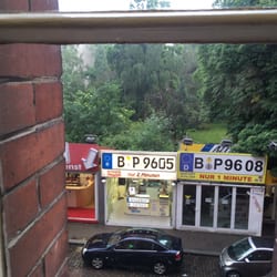 Kfz Zulassungsstelle 14 Beiträge TÜv Gtu Dekra Prüfstelle Foto Zu Kfz Zulassungsstelle Berlin Deutschland Kommse Rein Könnse Rausgucken