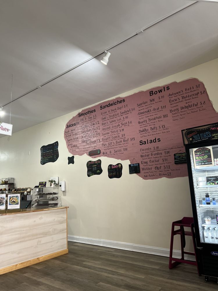 Reese's Delectables & Nourishments