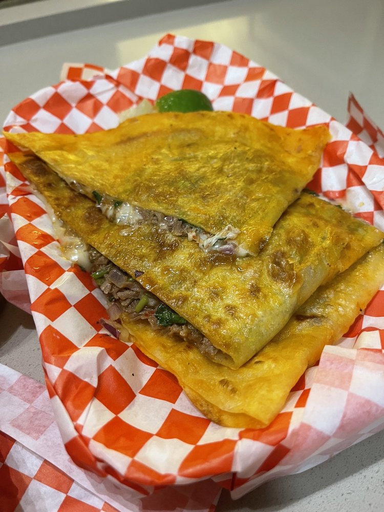 Johnny’s Birria and Tacos