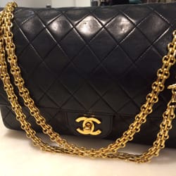 Chanel 19 Photos 48 Reviews Accessories 737 Madison Ave Photo Of Chanel New York Ny United States Here S My Bag
