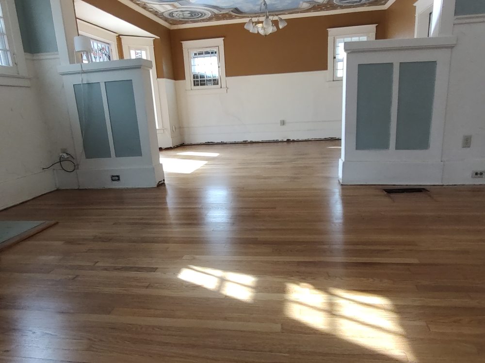 image of business Mountain View Flooring