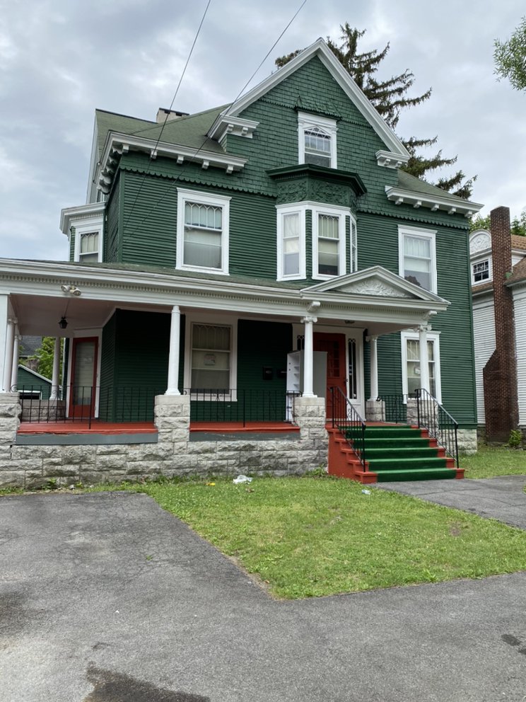 image of business Ollie’s Home Reno & Painting