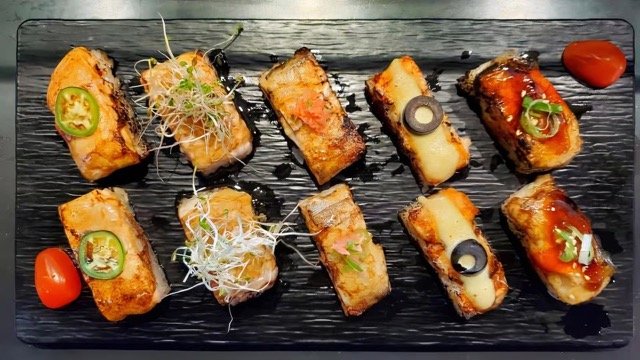 Sushi & Roll
