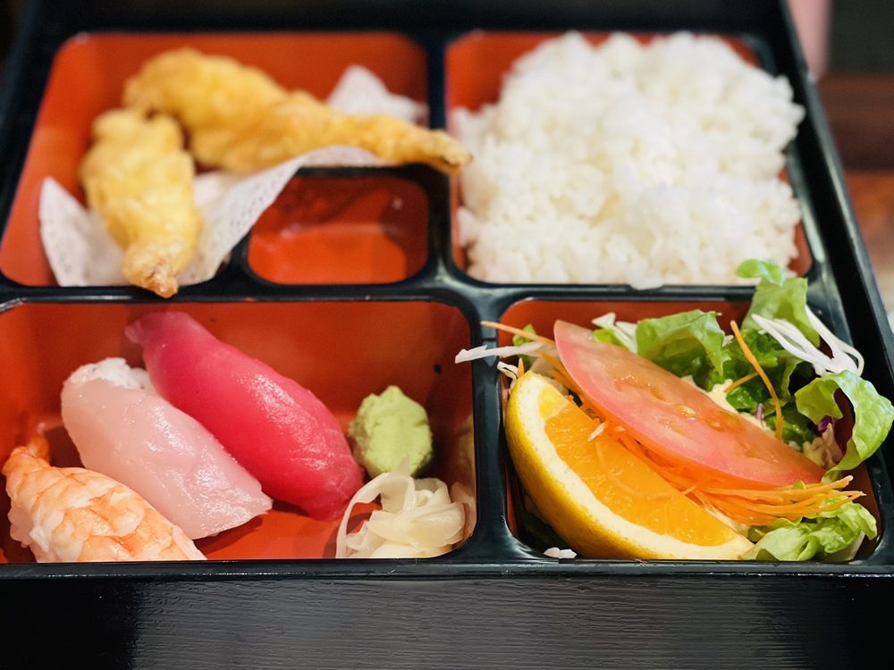 Hayato Sushi & Grill Hayato Sushi & Grill