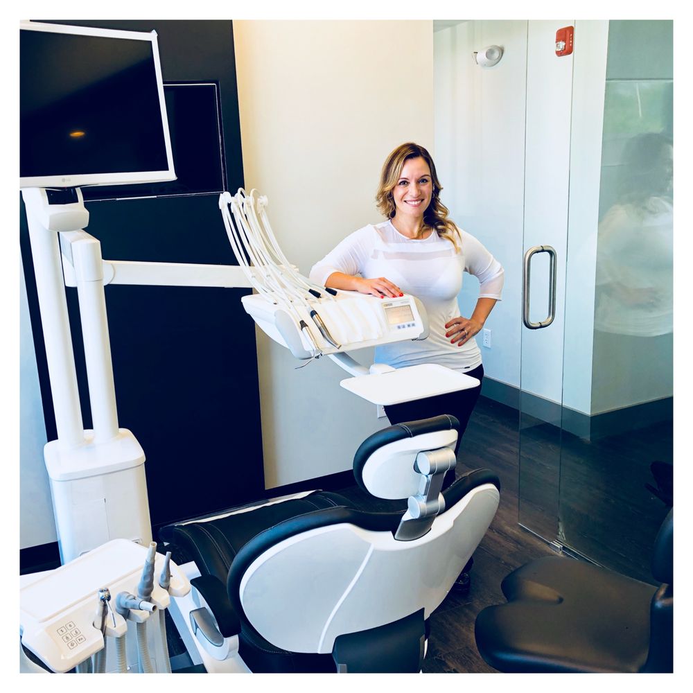 image of business Sleek Smile Studio