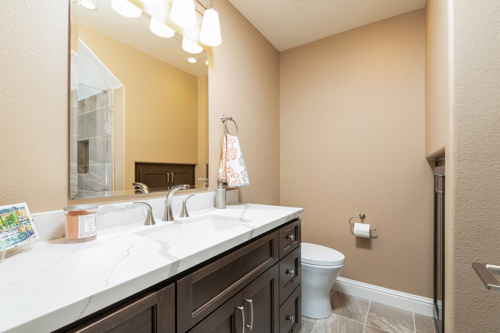 image of business Eagle Peak Builders