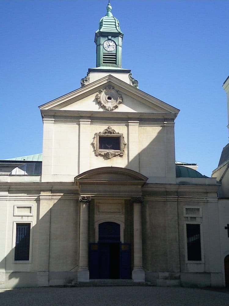 Chapelle NotreDame de Paix Churches 35 rue de Picpus, Nation