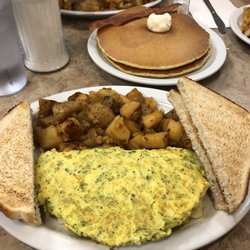 Freddy S Place 24 Photos 70 Reviews Breakfast Brunch 214 Photo Of Freddy S Place Middleton Ma United States