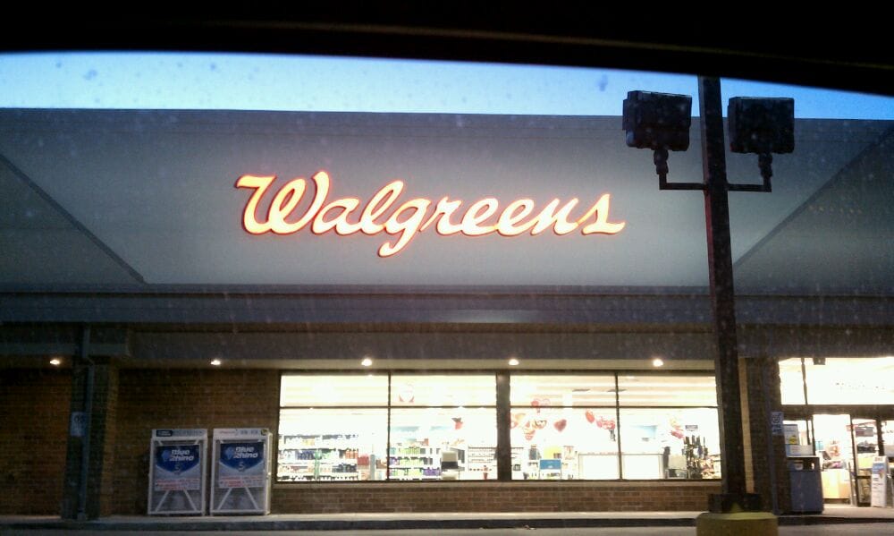 Walgreens 18 Reviews Drugstores 100 N Randall Rd, Lake In The