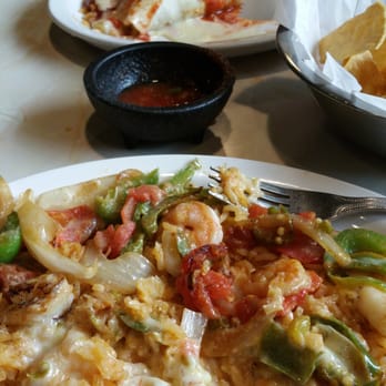 El Mariachi 64 Photos 33 Reviews Mexican 787 Nw Washington Photo Of El Mariachi Hamilton Oh United States Arroz Con Cameron S And