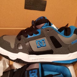 Journeys Shoes Shoe S 1151 Galleria Blvd Roseville Ca Photo Of Journeys Shoes Roseville Ca United States They Had A Large