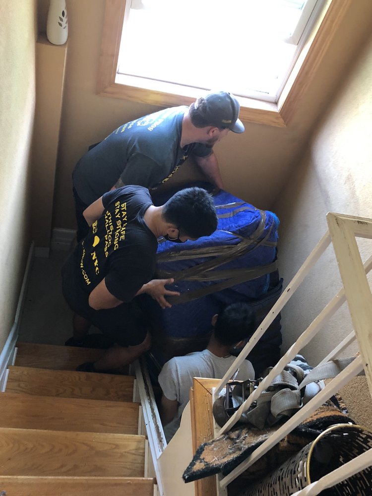1/2 Price Movers Queens