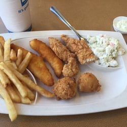 Captain D S Seafood 2604 E Sunshine St Springfield Mo Photo Of Captain D S Springfield Mo United States Better Than Ljsilvers