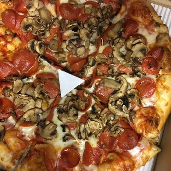 Ascona Pizza Company Closed 53 Photos 121 Reviews Photo Of Ascona Pizza Company Pleasanton Ca United States Mushroom And Pepperoni