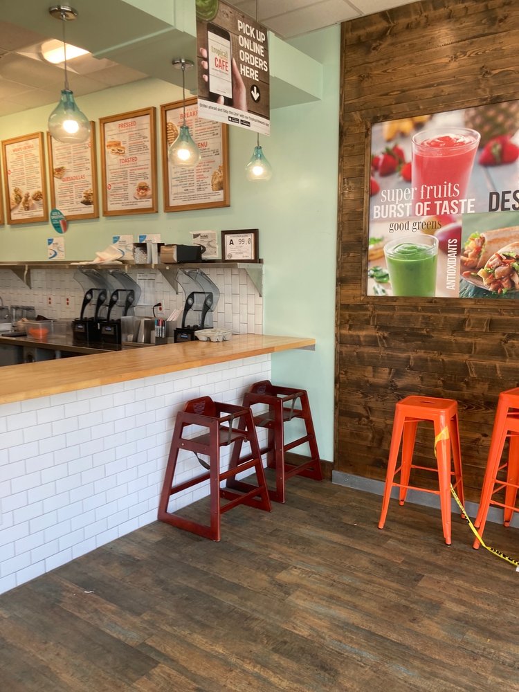 Tropical Smoothie Cafe