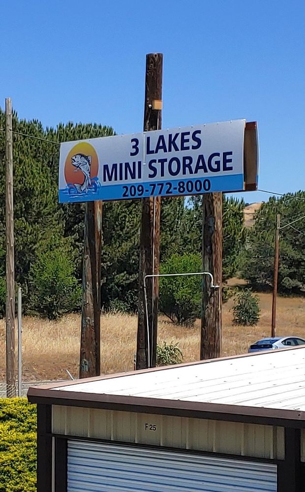 3 Lakes Mini Storage