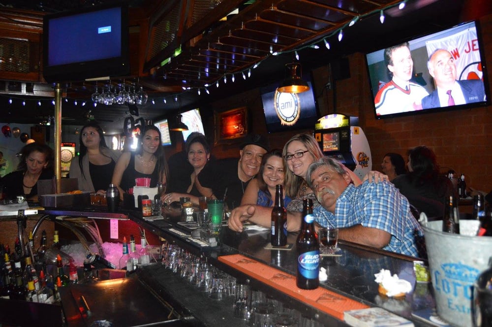 Sportsman Cocktail Lounge 75 Photos & 73 Reviews Music Venues 13902 Imperial Hwy, La