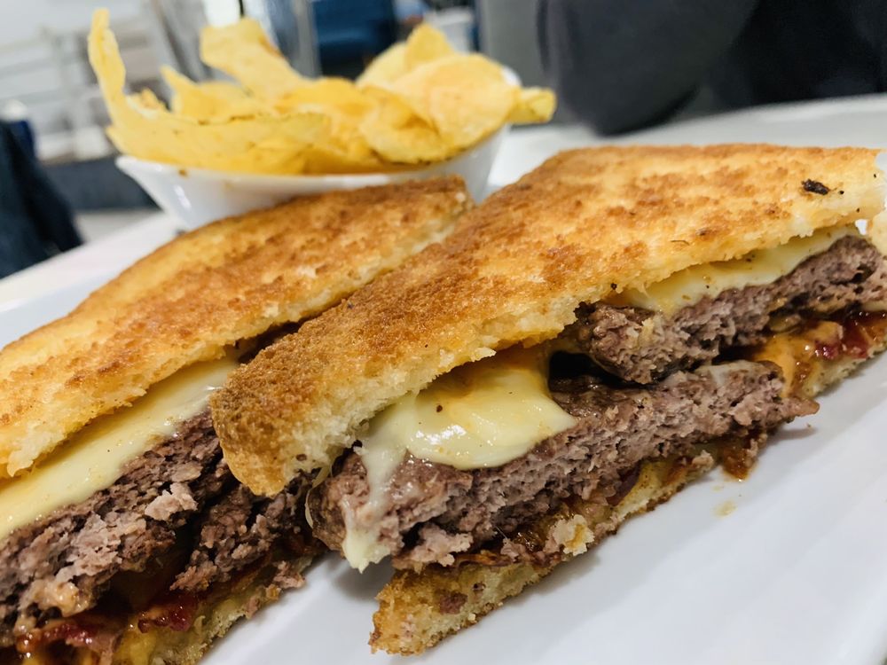 Serve Restaurant & Taphouse