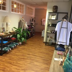 yoga gallery wellness 17 photos yoga 1107 kenilworth dr yoga works towson