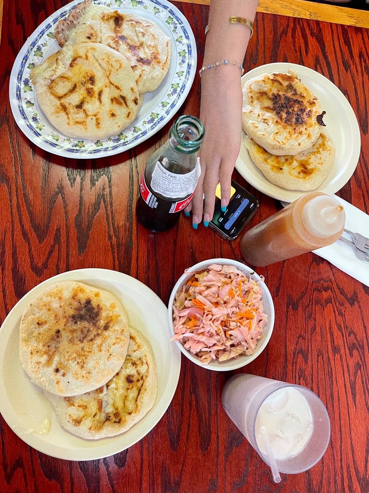 Los Cocos Salvadoran Restaurant