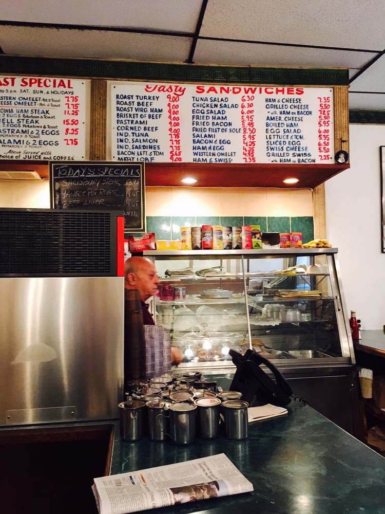 Broadway Restaurant - 47 Photos & 119 Reviews - Diners - 2664 Broadway