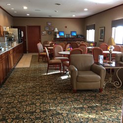 Baymont By Wyndham Chelsea Hotels 1540 Commerce Park Drive Photo Of Baymont By Wyndham Chelsea Mi United States Dining Room