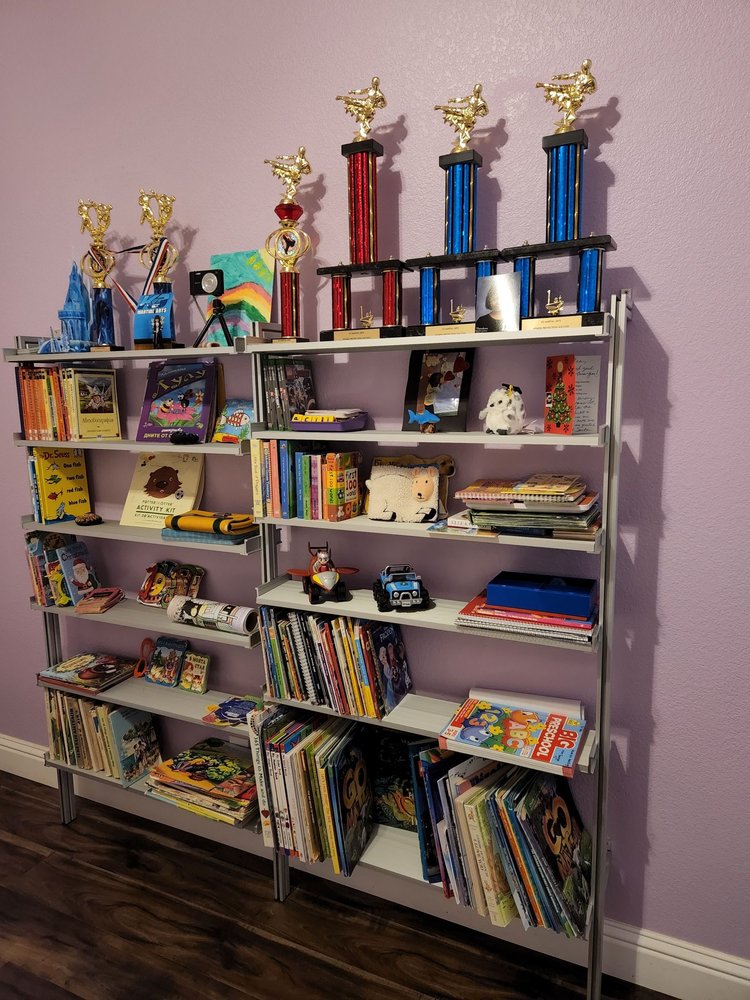 image of business Modern Shelving