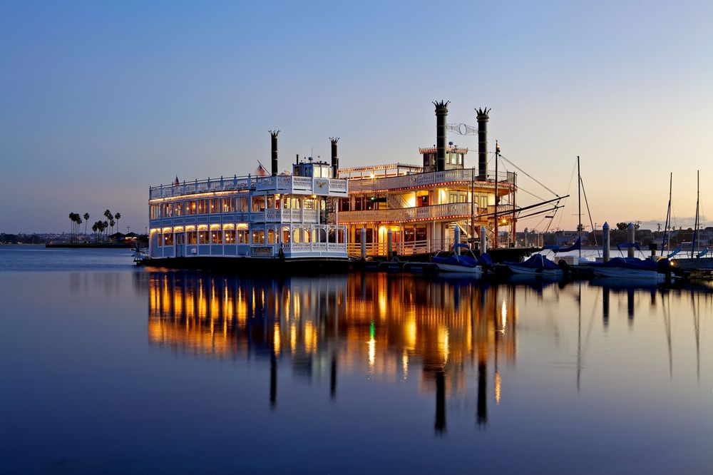 Bahia Sternwheelers At the Bahia Resort Hotel