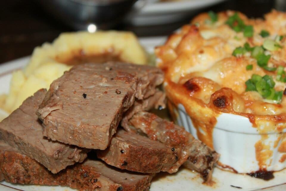Dinette Triple Crown