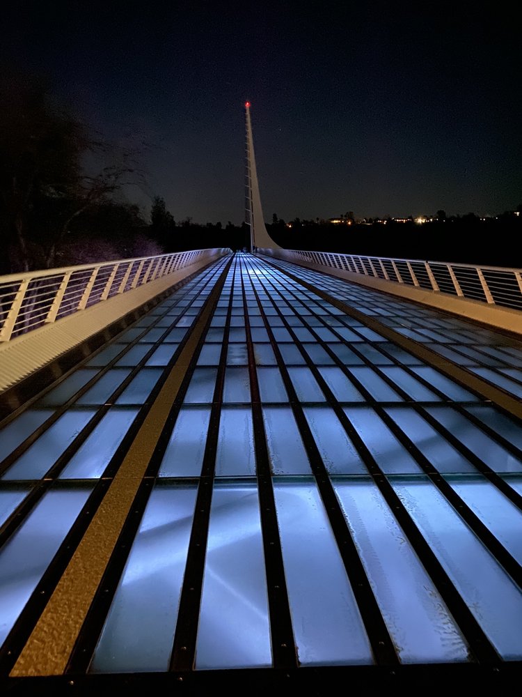 Sheraton Redding Hotel at the Sundial Bridge