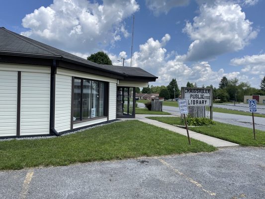 Craigsville Public Library